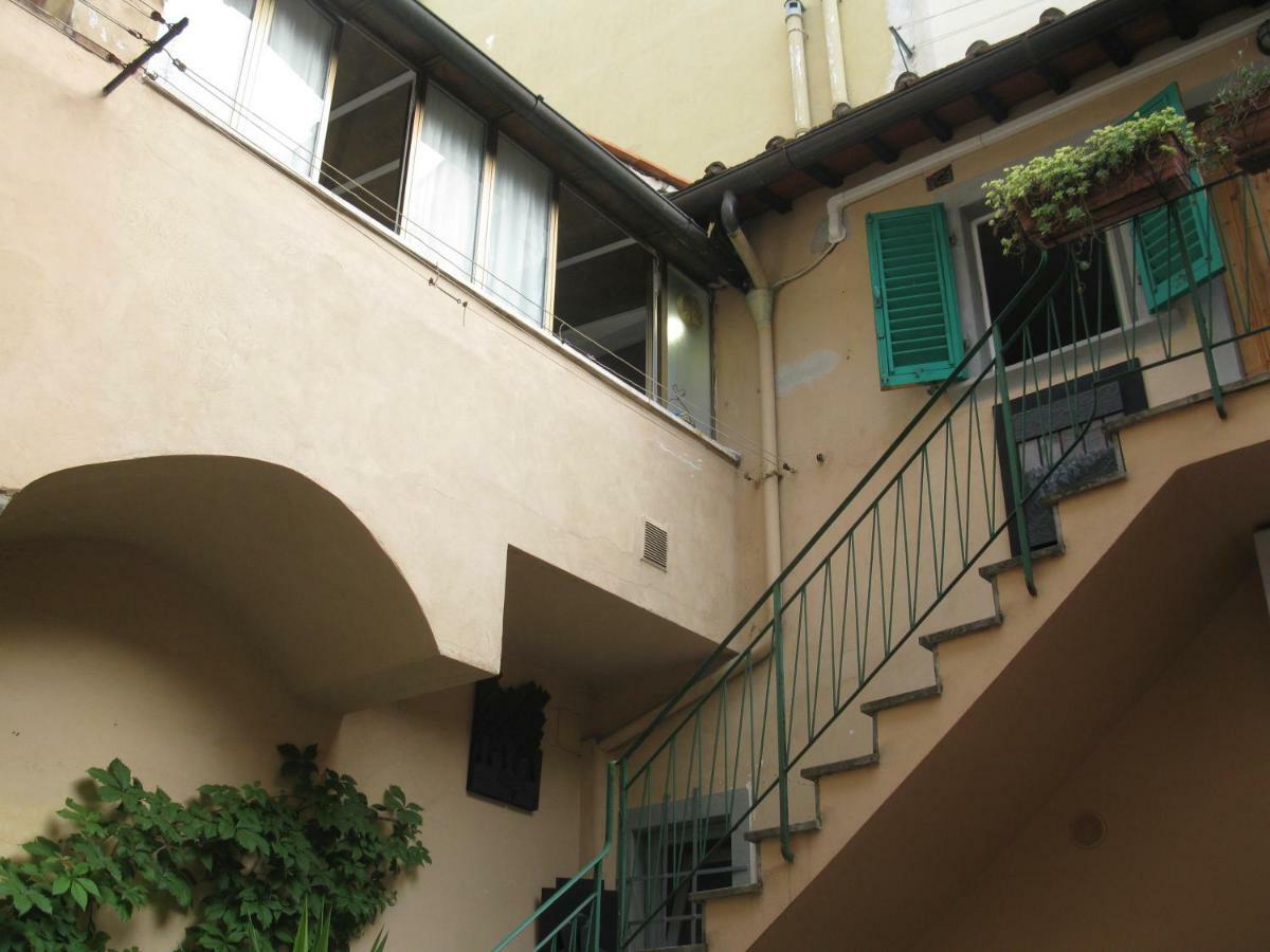 La Corte Del Silenzio Apartment Firenze Bagian luar foto